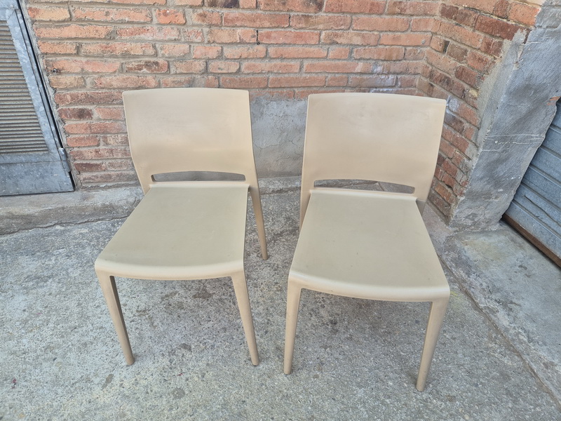 silla plastico 80x42.5x53 2u